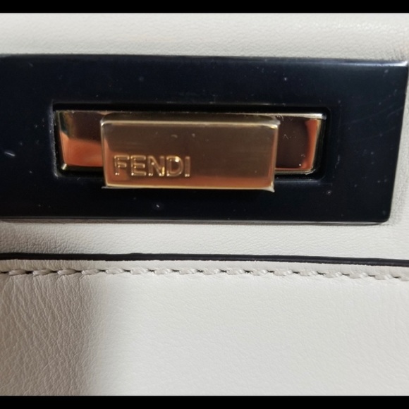 Fendi Peekaboo 
Leather Ivory
Black Velvet Logo
Free Shipping - Picture 5 of 11
